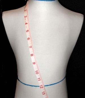 measure from shoulder to waist line